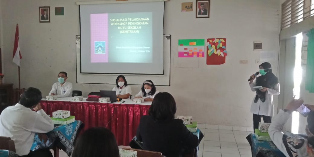 Sosialisasi Pelaksanaan Workshop Peningkatan Mutu Sekolah (Kemitraan) di SMP Negeri 2 Turi